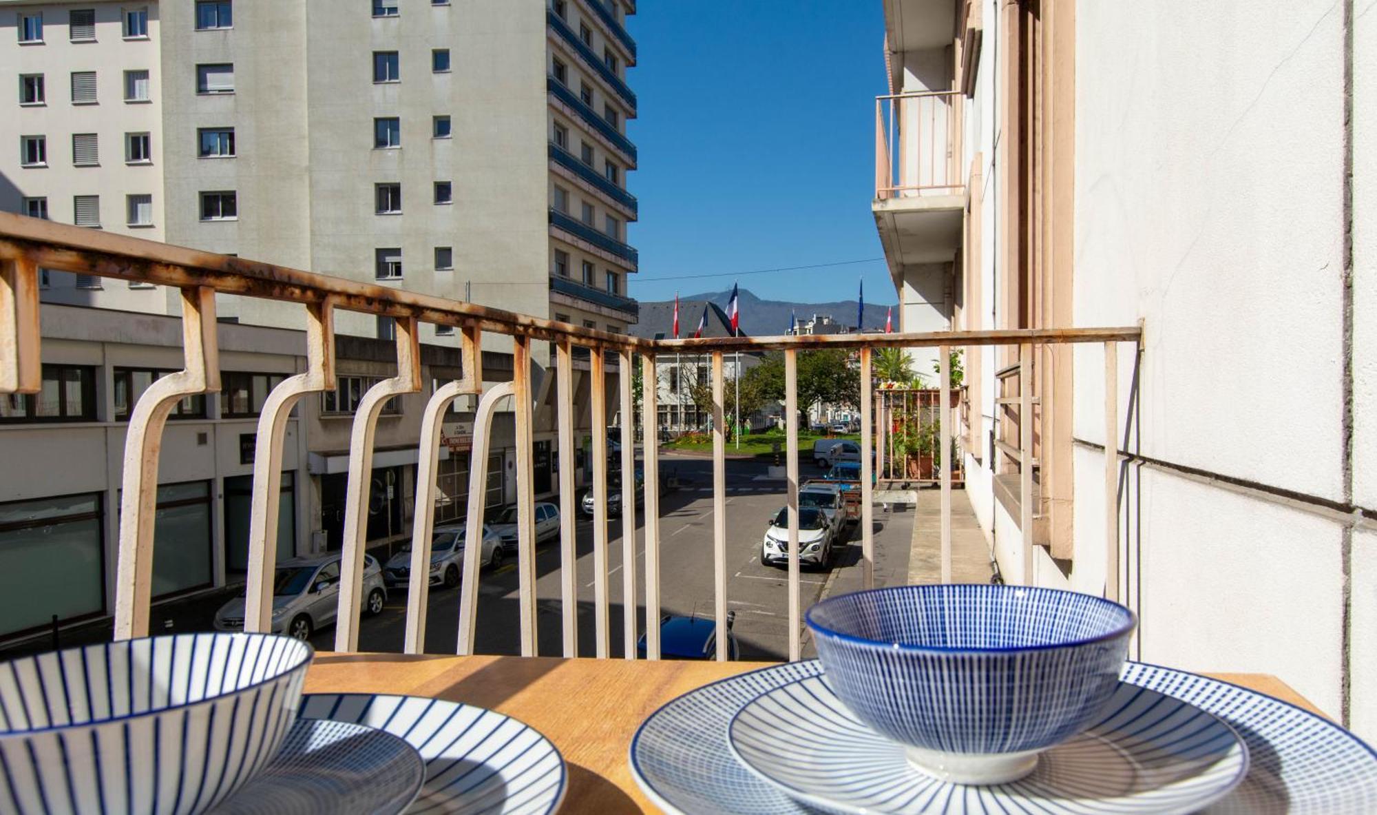Appartement T3 Gare De Chambery Centre Ville Eksteriør billede